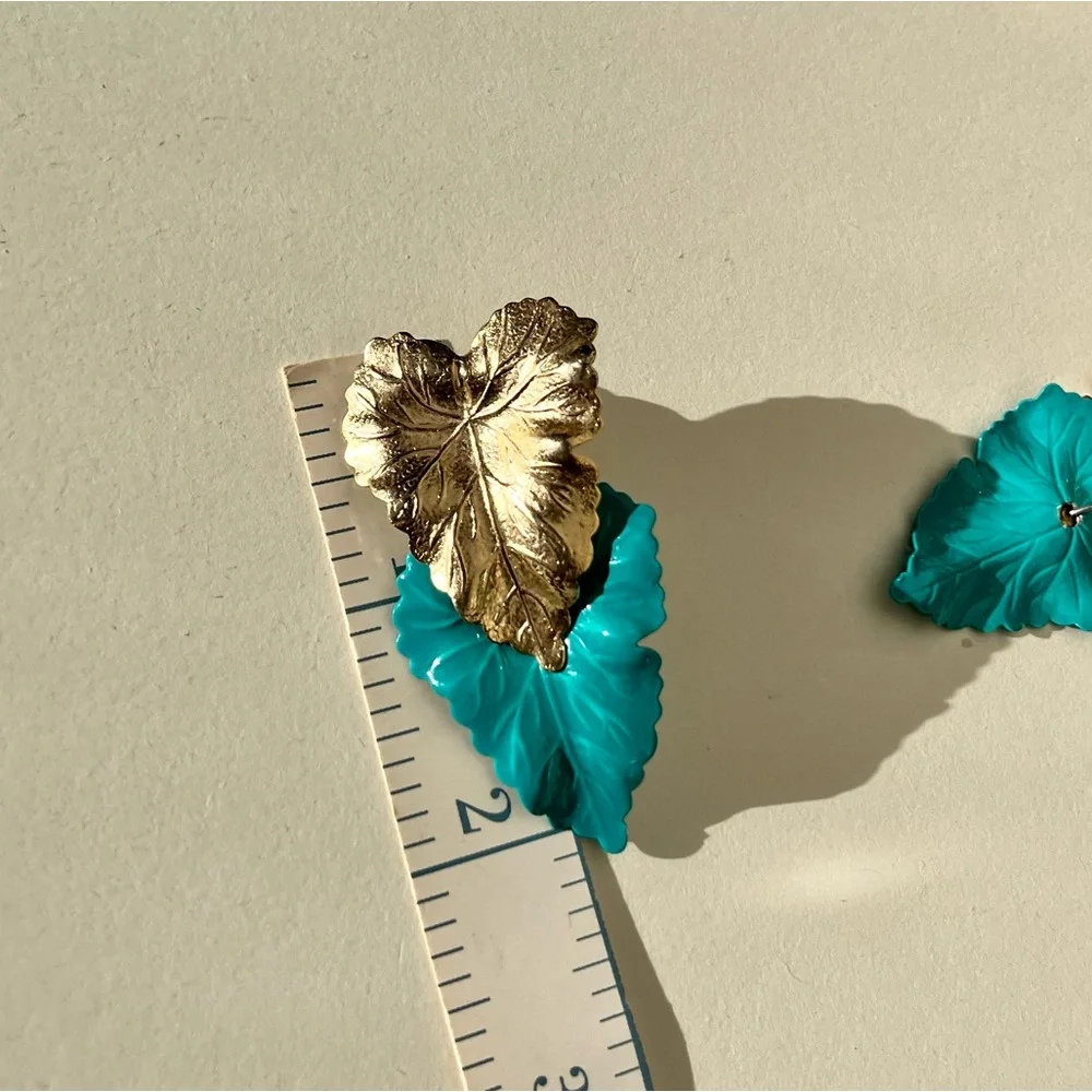 Gold & Teal Vintage Leaf Stud Earrings - Picture 4 of 4